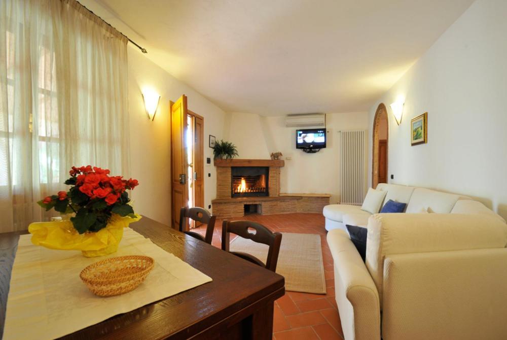 Agriturismo Mannaioni Volterra Exterior foto